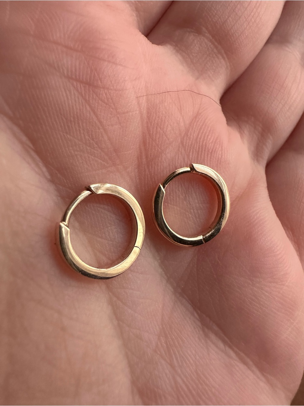 Solid yellow gold 14k clicker huggie hoops